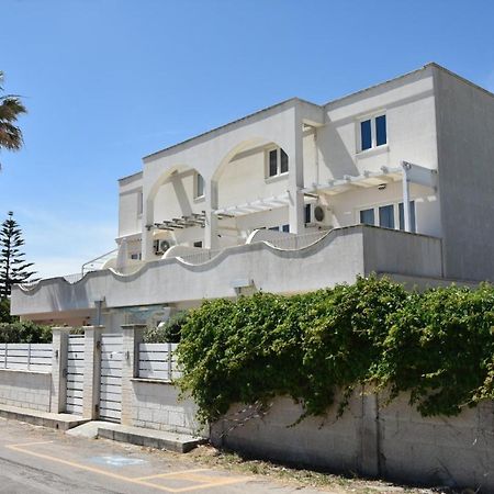 Oblo Sul Mare - Villa Nel Cuore Del Salento Lendinuso Exteriör bild
